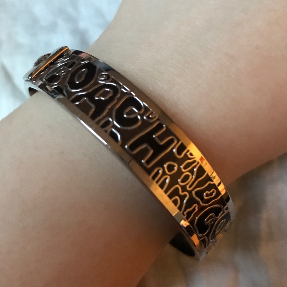 Coach thin bangle - Picture 3 of 3